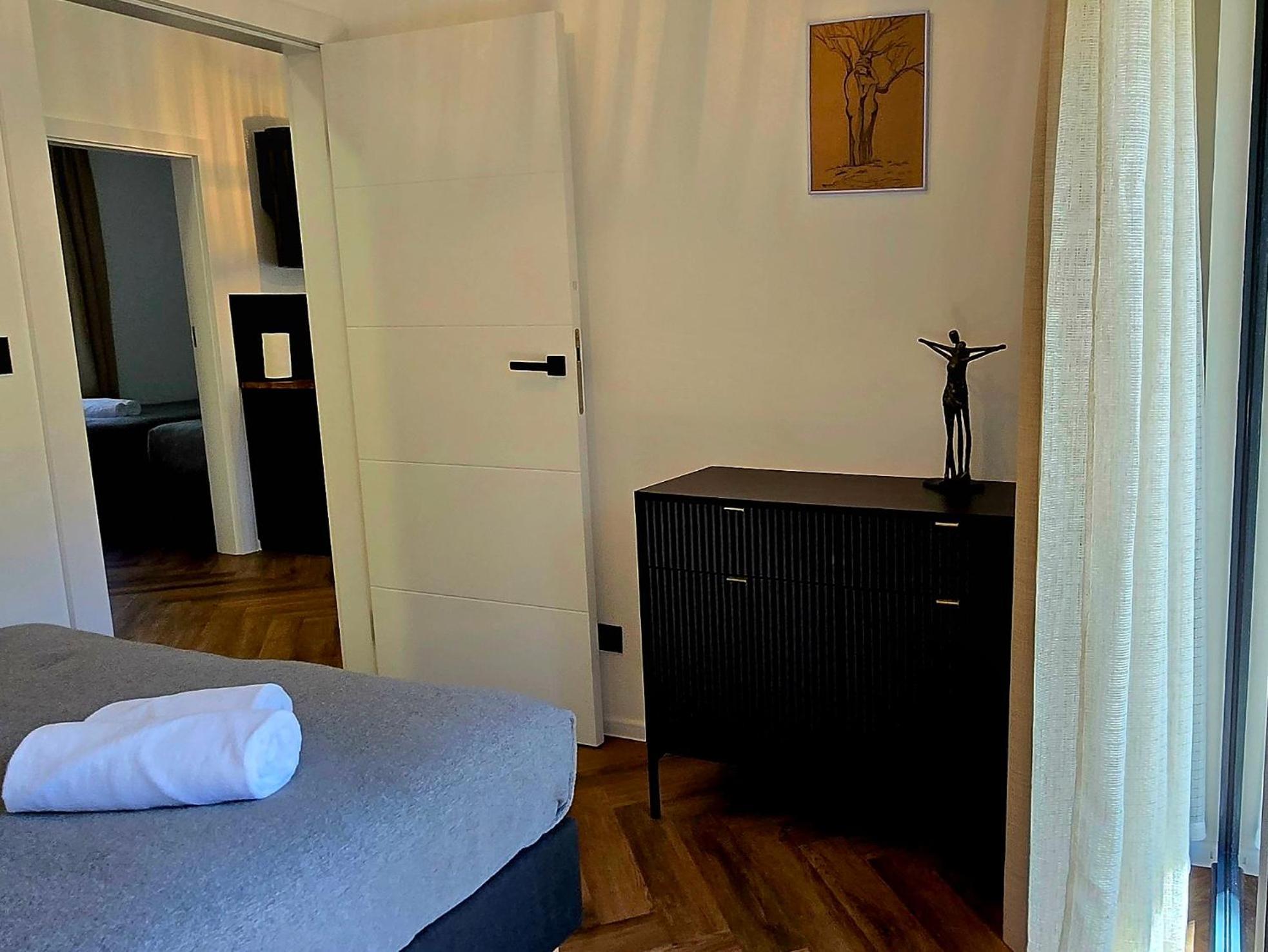 Fly House Leba Villa Rom bilde
