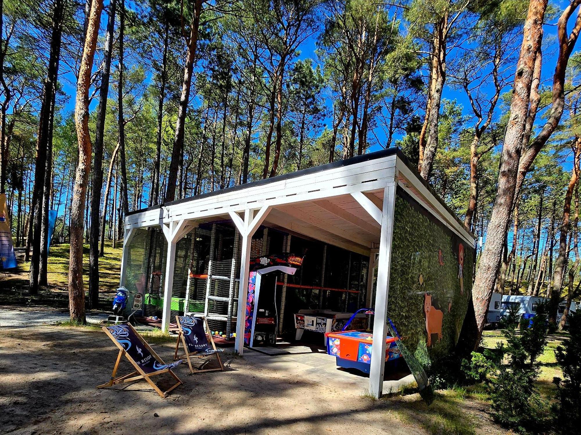 Fly House Leba Villa Eksteriør bilde